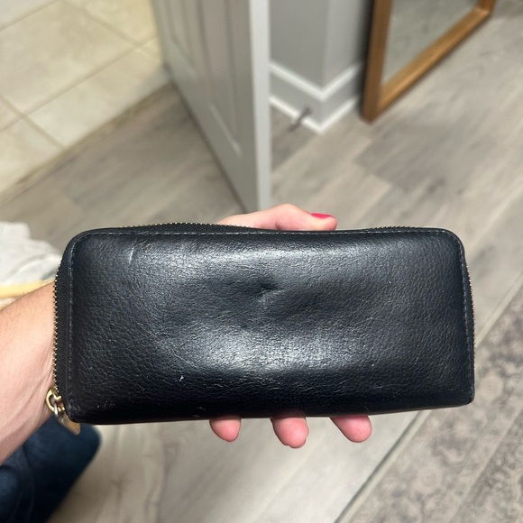 Marc by Marc Jacobs Black Leather Wallet with Gold Accents - Picture 3 of 5